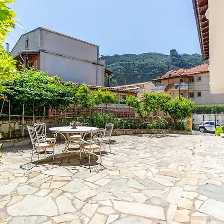 Mires House Side Ground Floor 4 * אגיוס גורדיוס