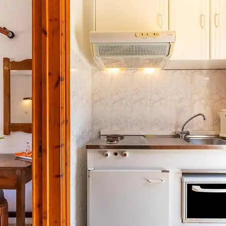 Apartment Mires House Side Ground Floor 4