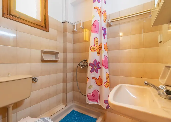 Apartament Mires House Side Ground Floor 4 *